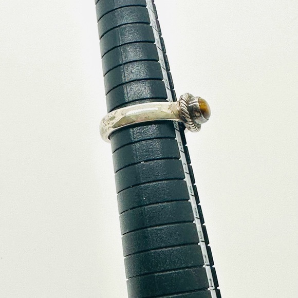 Vintage Silver Tigers Stone Ring - Picture 4 of 8